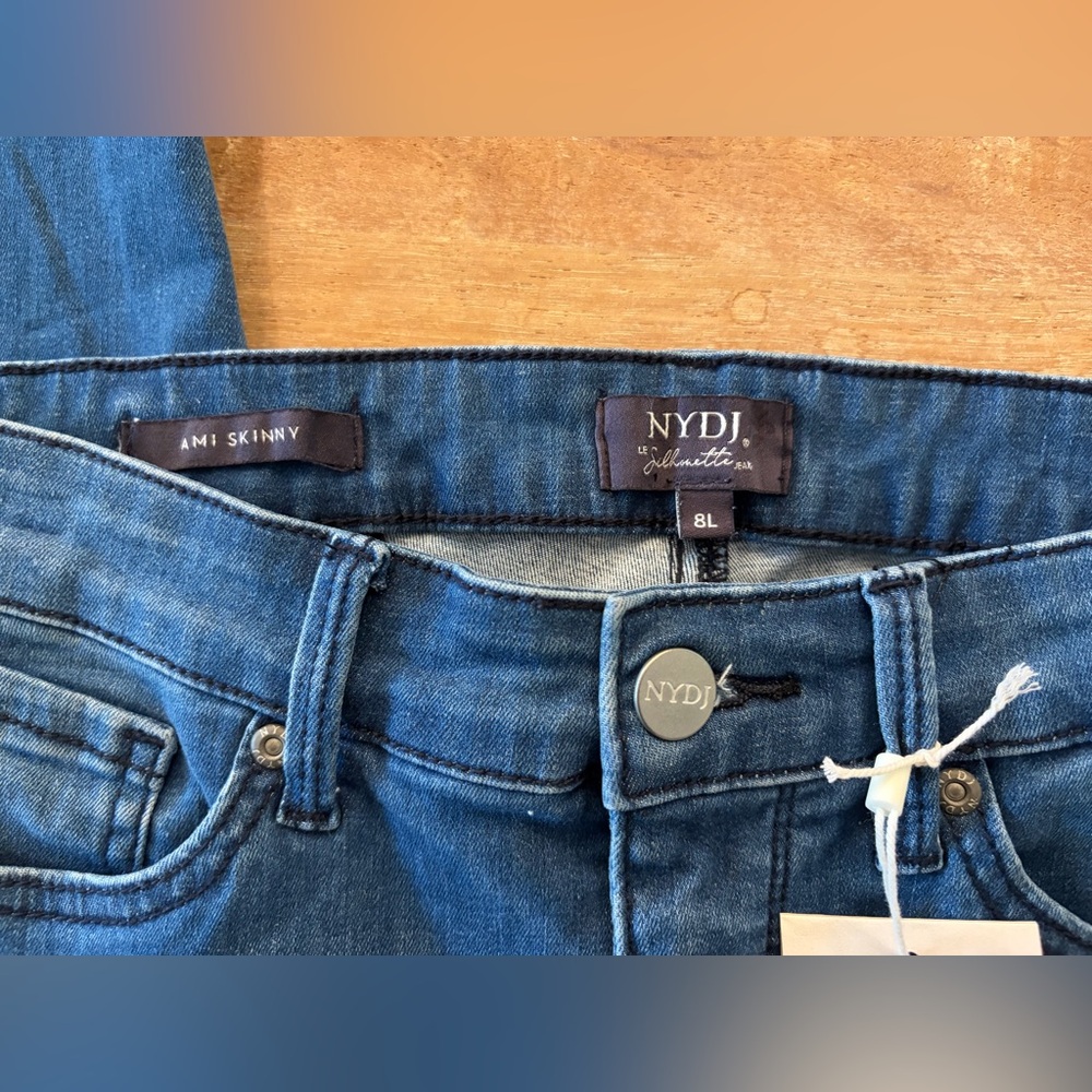 NYDJ Women's Ami Skinny Long Jeans in Amour Medium Blue Wash, Size 8 Long - Picture 2 of 16